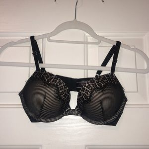 NWOT Victoria’s Secret bombshell bra